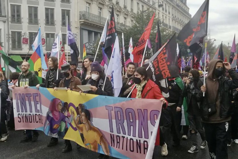 SolidairesParis's tweet image. 📢 Face aux réactionnaires, riposte unitaire trans et intersexes ! 🏳️‍⚧️ #ExisTransInter