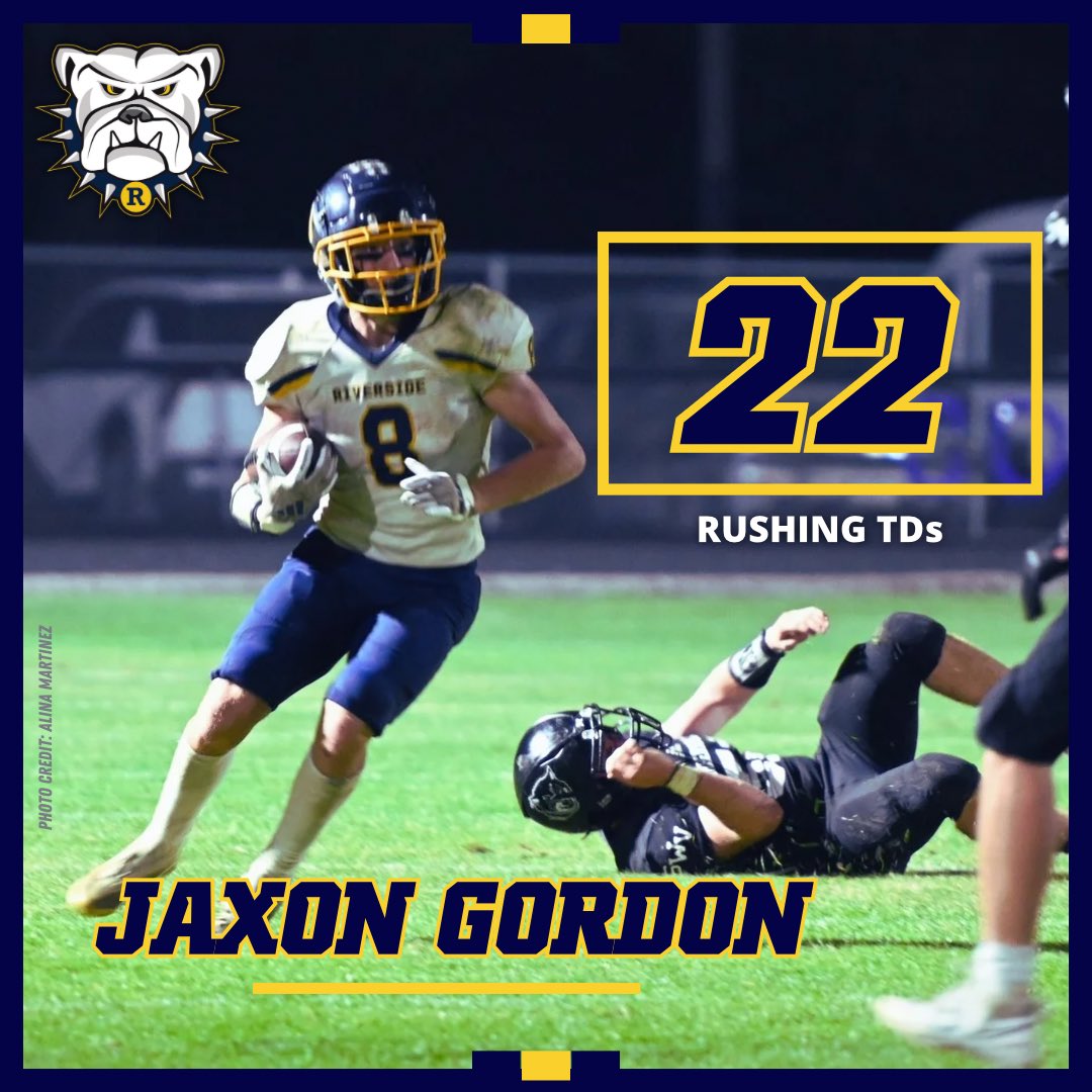 Another school record now belongs to Jaxon Gordon!

After 3 rushing TDs last night, he now holds the record for most rushing TDs in a season. The previous record of 21 has been held by LA Weisbeck since 2001.

#RivFootball
