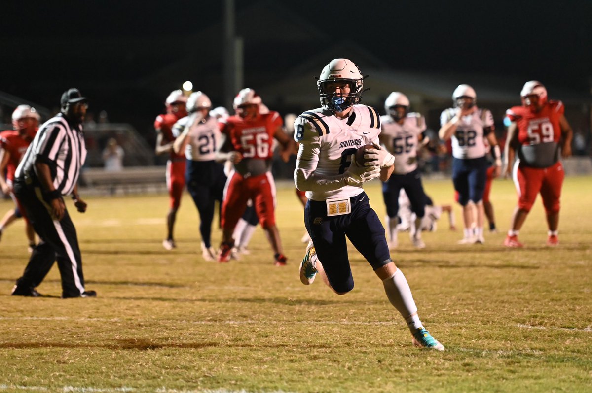 fbcoachsimpson's tweet image. Being a coaches kid can be tough. 

I’m hard on this one. 

But @BradenSimpson_8 is having a great season.