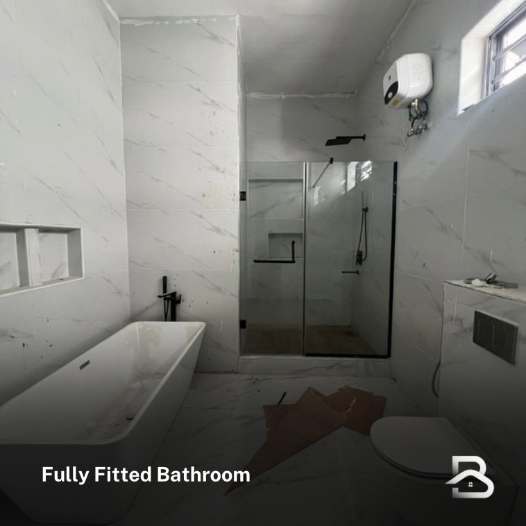 BAListings's tweet photo. 5 Bedroom detached house 
Location: Ikate - Lekki, Lagos 

Price - N400million

Features 
• All rooms en-suite • Fully fitted kitchen • Stamped Concrete Floor • Pop Ceiling • Ample parking space • Water Heater • Water Treatment • Fully serviced • serene environment https://t.co/fOSoP04tLD
