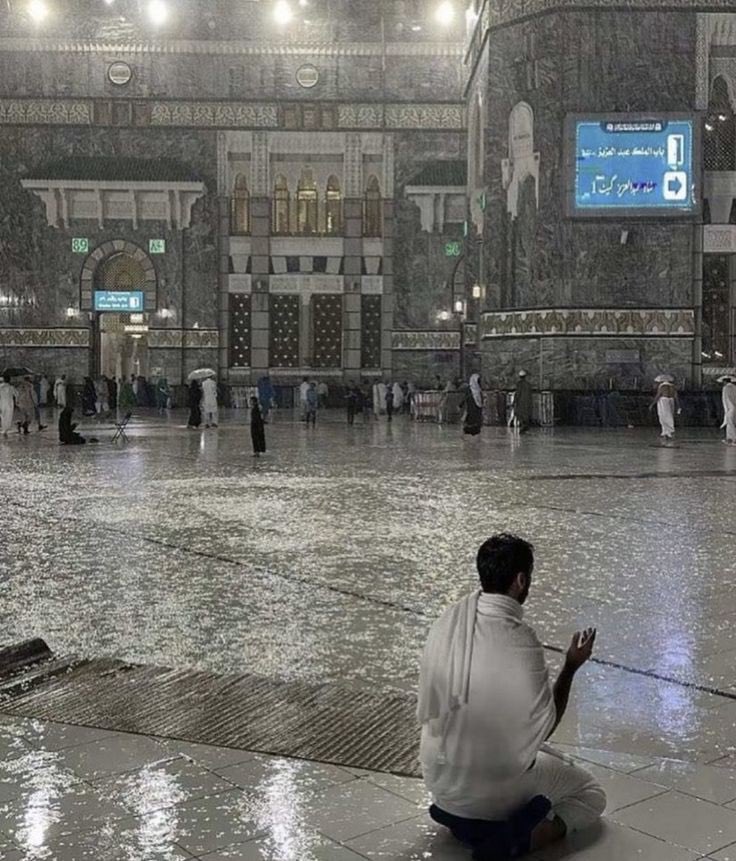munferid__'s tweet photo. “Vallahi ısrarla duâ edene 
Allah, her dilediğini verir..” https://t.co/3DC8maAaq0