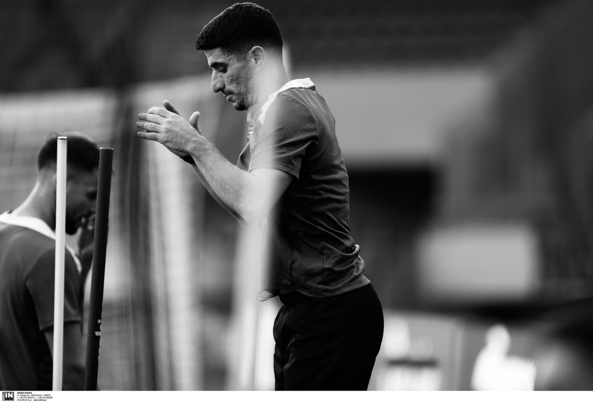 EthnikiOmada's tweet photo. Τελευταία προπόνηση για την Εθνική ⚽️
Ραντεβού αύριο, μαζί σας… στο Καραϊσκάκη @21:45
#lasttraining https://t.co/5BuiUzDjbF