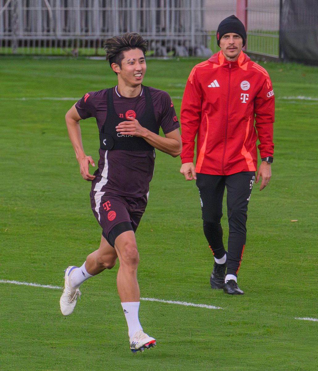 bavaros_brasil's tweet photo. 🏟️🇯🇵 Hiroki Itō completou ontem mais uma sessão individual com a bola. [📸 @vcatalina96] #FCBayern #MiaSanMia #BIHGER https://t.co/2ydLJT0PHw