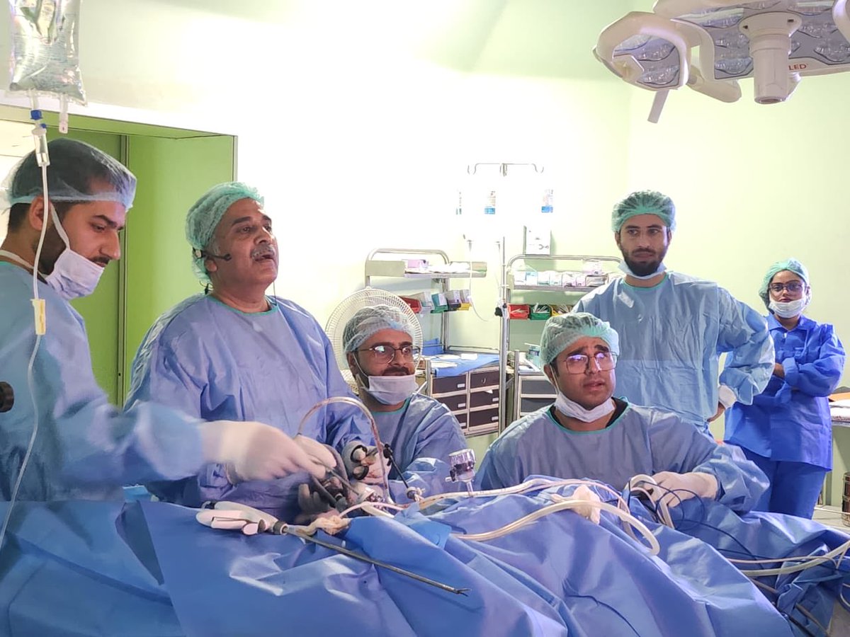 It was a nice experience  to attend the International urology workshop Valleyurocon in Srinagar . Was delighted to do a laparoscopic partial nephrectomy in a large renal tumor with nephrometry score 10 .