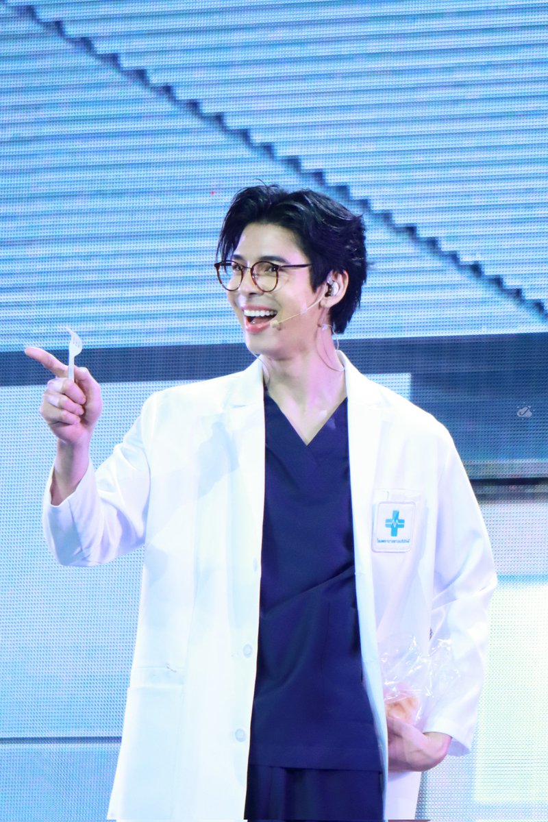 jobranophile's tweet photo. 121024

หมอเด็นขี้แซวอะ🤣😂

#NooJobby @JobbyNoo 
#4MINUTES_UntoldStory
𐙚 #4MINUTESFancon ᡣ𐭩 https://t.co/Yxr57g8N4U