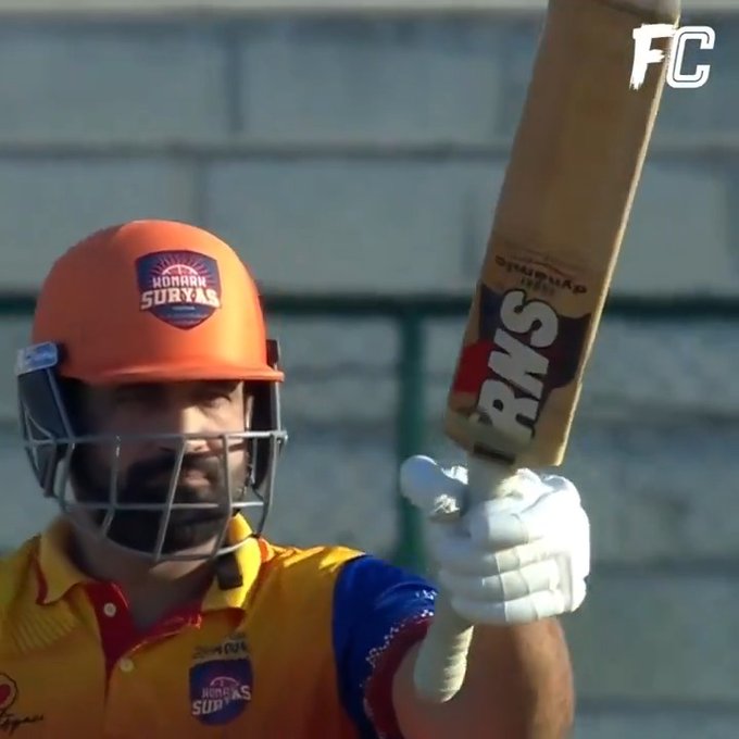 The left-hander put on a rescue act for his team 📹 Credits: Twitter/FanCode