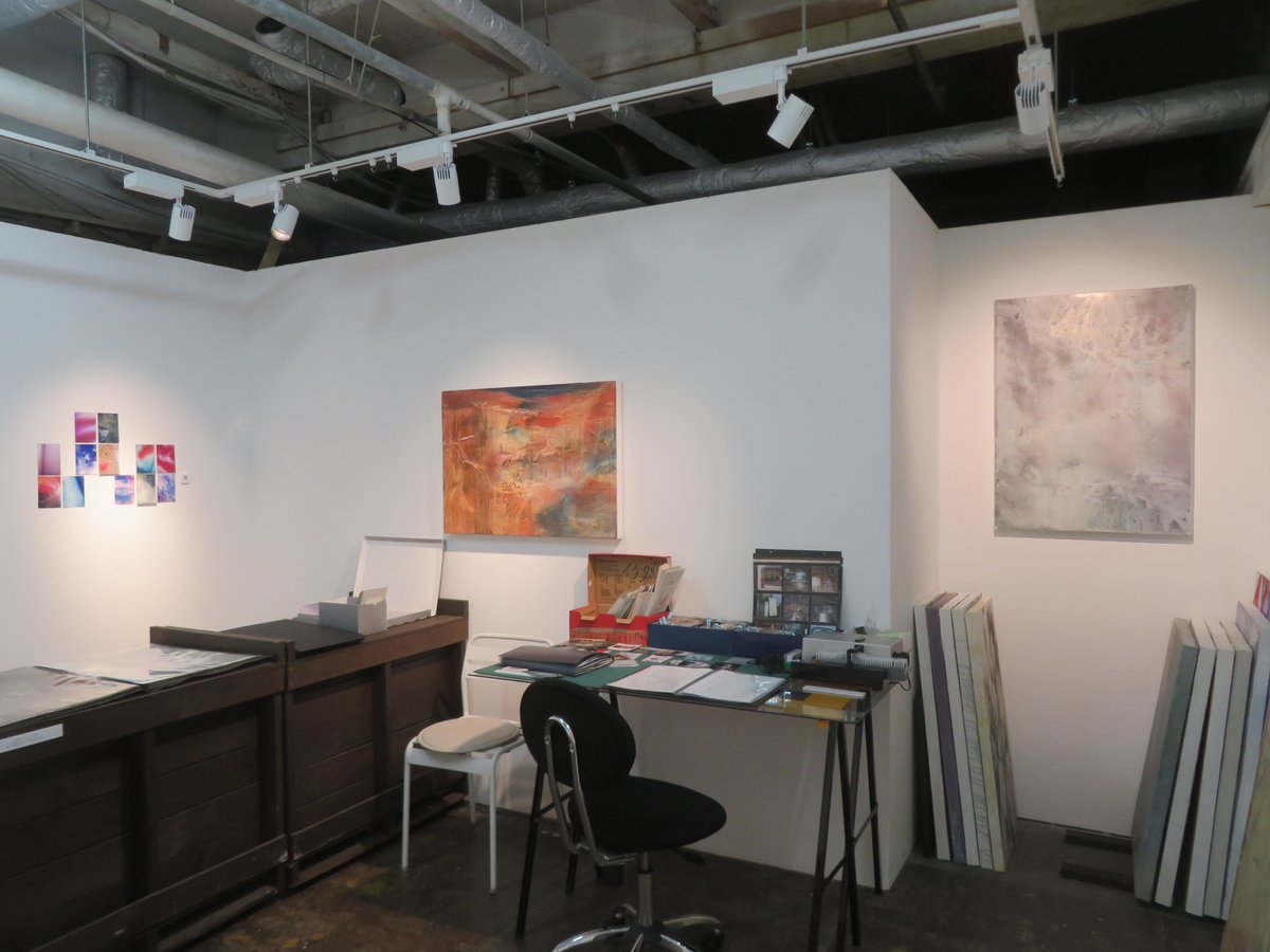 kobukitakafumi's tweet image. ブルームギャラリー「アーカイブルーム2024」　ピックアップアーティスト：伊吹拓（画家）　9/21(土)～10/26(土)　10:30～17:00　日月火休　無料　思い出や作品を次世代に伝えるためのフォトアーカイブプロジェクト　bloomgallery103.com