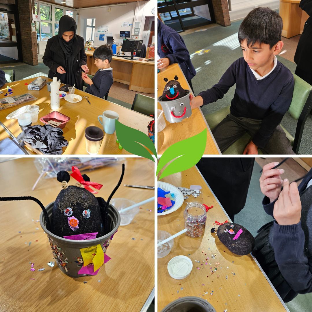 RochdaleLibrary's tweet photo. What a fantastic time we had at Balderstone Library on Monday making grass heads as part of #GreenLibrariesWeek. We made some really fun grass heads and were excited to take them home and watch them grow 😊 
#libraries #GoGreen #librariesarefree https://t.co/VqvKDKPfvr