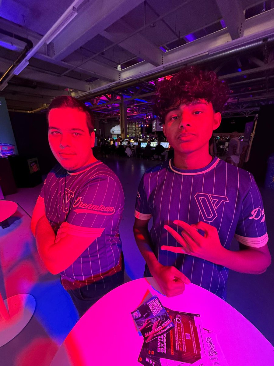 Dream Team tweet media