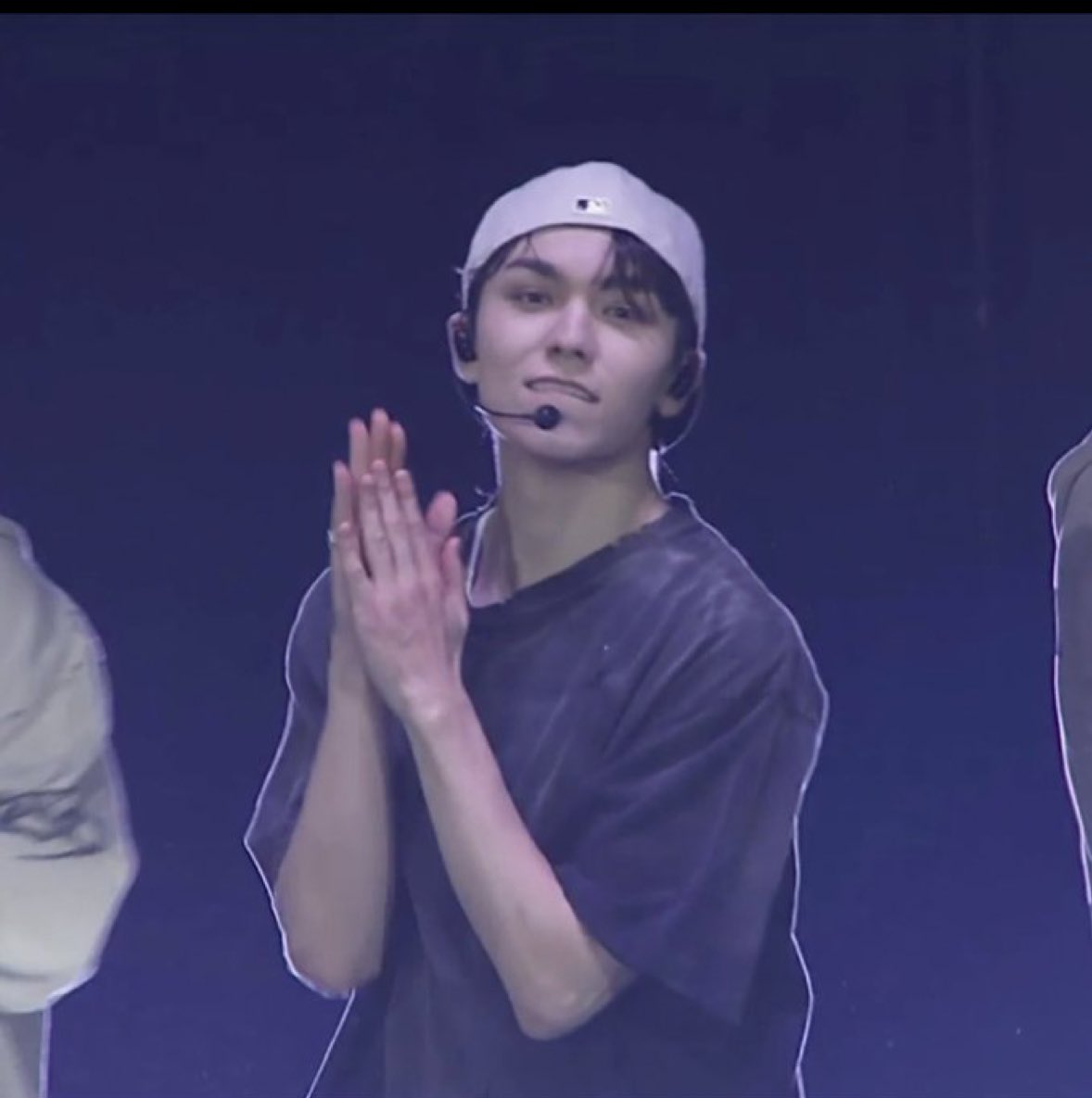 siimpforsebong's tweet photo. Vernon Rizz 😩❤️‍🔥 https://t.co/J2Uy0wDE1L