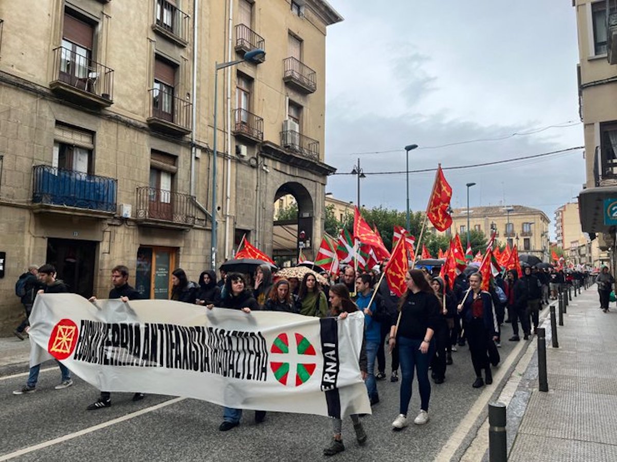 «Euskal Herria antifaxista irabaztera» deia egun du Ernaik Tafallatik U-12an 

naiz.eus/eu/info/notici…