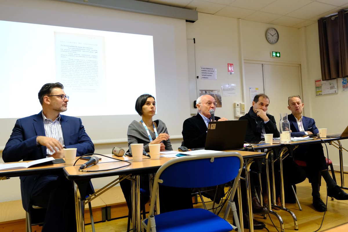 APHG_National's tweet image. Formidable table ronde pour la présentation du thème du CNRD "Libérer et refonder la France 1943-1945", en présence de Laurent Douzou, Vincent Duclert, Fabrice Grenard, Sophie Junien-Lavillauroy, modérée par notre secrétaire de l'@APHG_National @SALESSEFabien 
#RVH2024 👏🏻