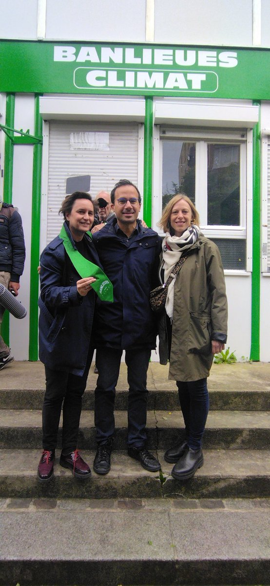 danlert's tweet photo. L'école populaire du climat s'installe à Saint-Ouen !

Bravo à @BANLIEUESCLIMAT pour cette magnifique aventure qui commence.

Le premier pas d'une très belle histoire  avec et pour les habitants des quartiers populaires. https://t.co/TT0iT9jlyp