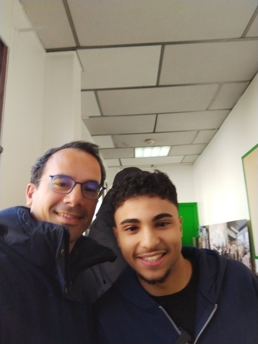 L'école populaire du climat s'installe à Saint-Ouen !

Bravo à <a href="/BANLIEUESCLIMAT/">BANLIEUES CLIMAT</a> pour cette magnifique aventure qui commence.

Le premier pas d'une très belle histoire  avec et pour les habitants des quartiers populaires.