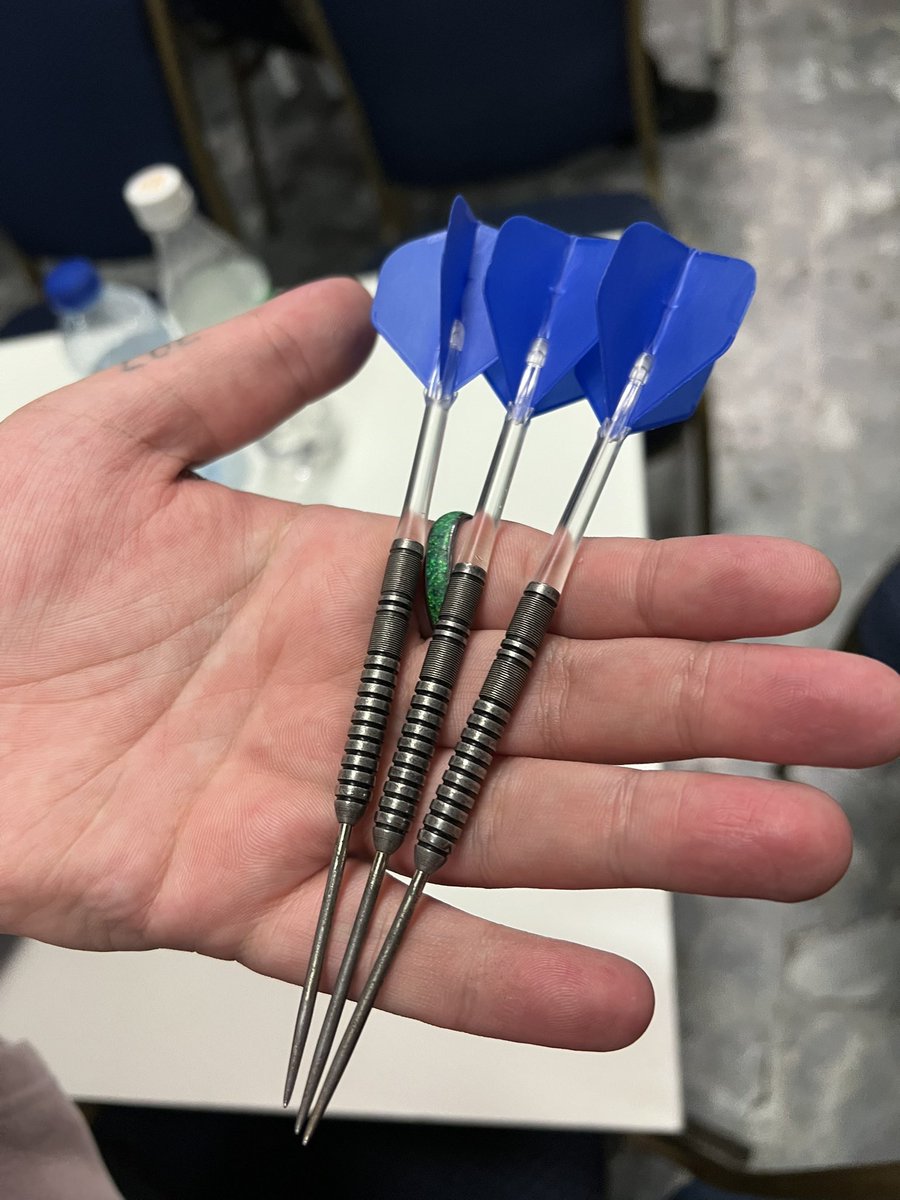 ボウグリブス　ダーツ 3本セット　one 80 ダーツ > ハードダーツ > ブランド【ワ行】 > ワンエイティ > One80