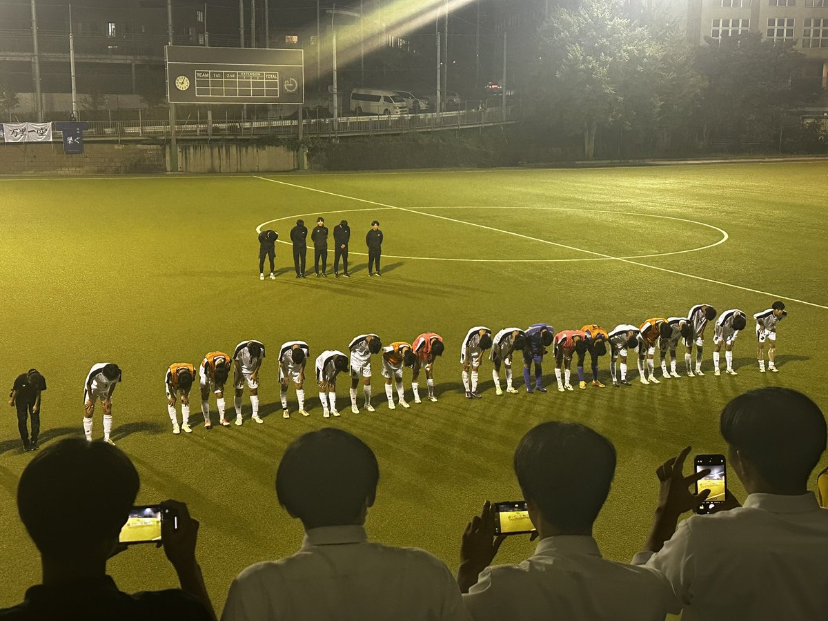 tokaisagami11's tweet photo. 【公式戦結果報告】

K4リーグ Dグループ

◆最終節◆
東海大相模D vs 荏田A

前半 1-1
後半 1-2
合計 2-3

Dチームの3年生は本日で引退となります。
これまで熱いご声援ありがとうございました。 https://t.co/4zjo1K5mMT