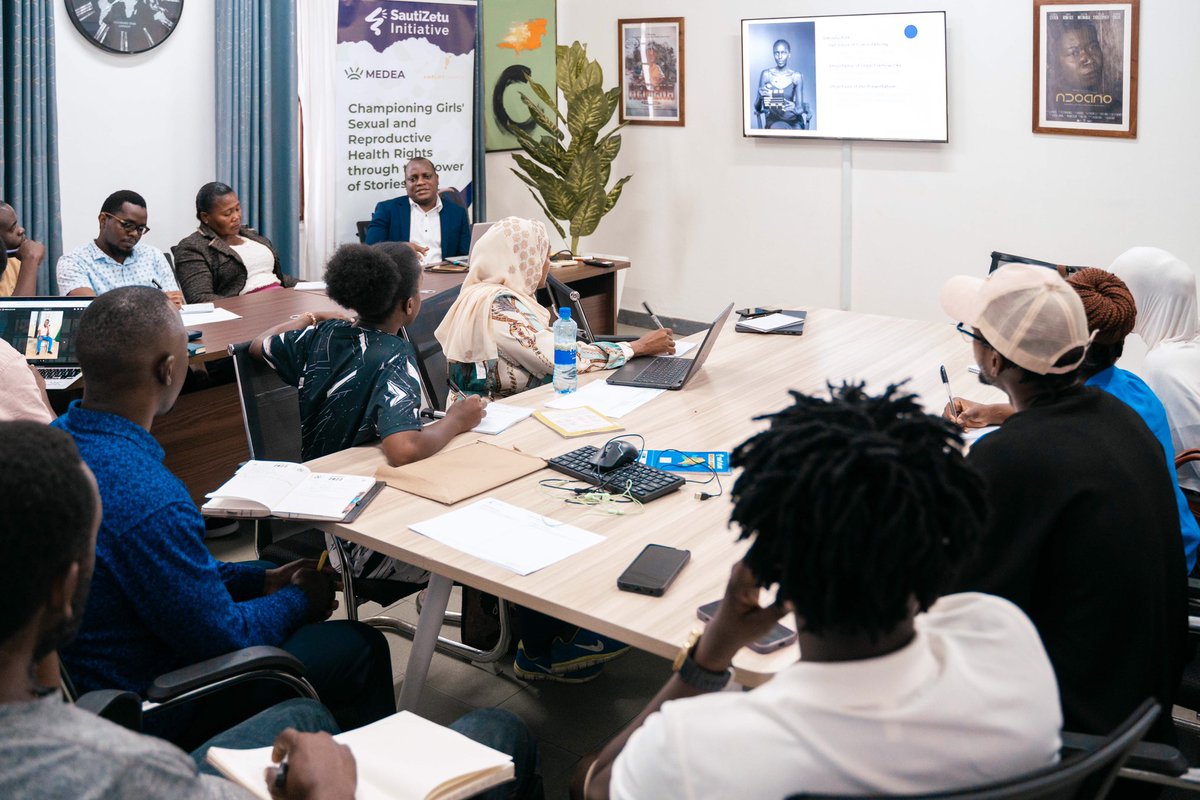 LextaAdvisory's tweet photo. Honored to have our leading counsel from Lexta Advisory facilitate a session on the legal and contractual aspects of film financing. We discussed IP rights and financing types in Tanzania. 

Thanks @SautiZetuFilms @MedeaTanzania for organizing. https://t.co/h3ovYcvcAS