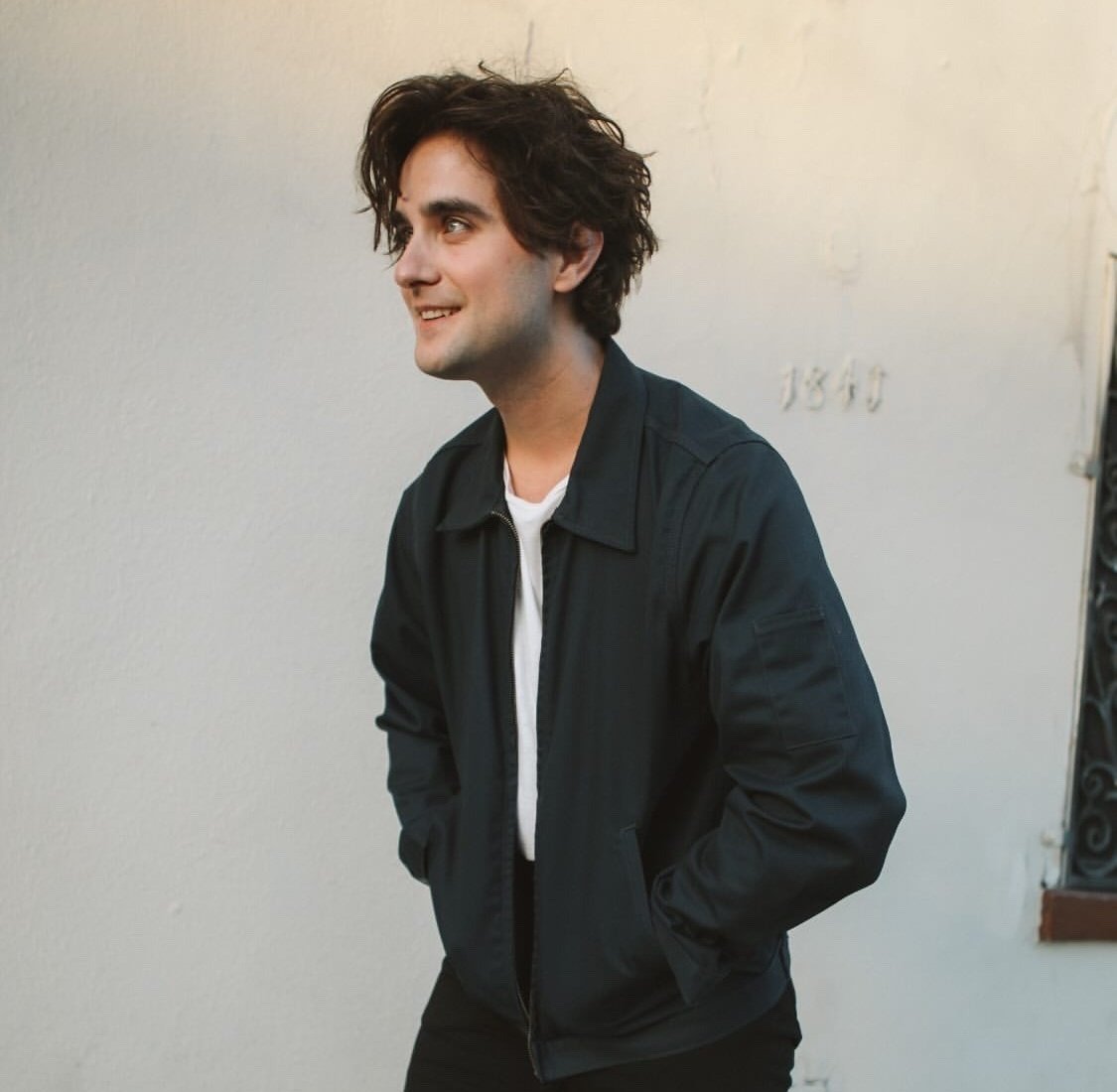 AGomezRamos's tweet photo. Dato curioso: Breogán é o único personaxe ó que lle teño feito fancast desde que vin a Landon Liboiron.
En Cando sangren os lobos VS como o teño agora.
🐺💙 https://t.co/Q5cWDpjJgm