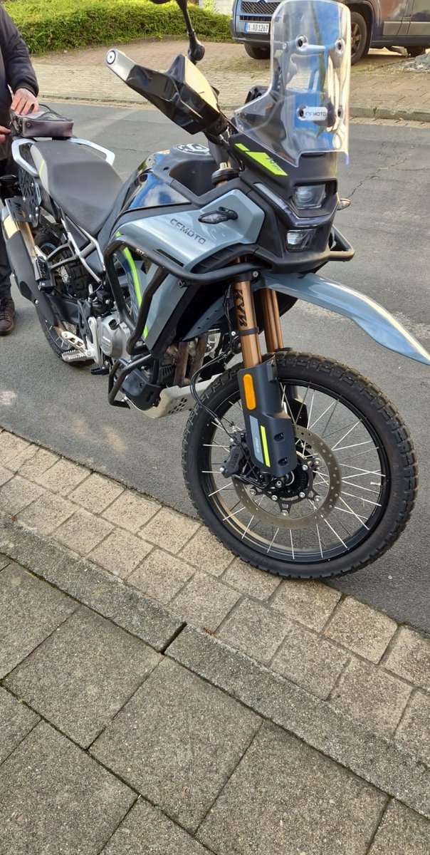 Freude 😀  wieder mitfahren auf den Motorrad!!!