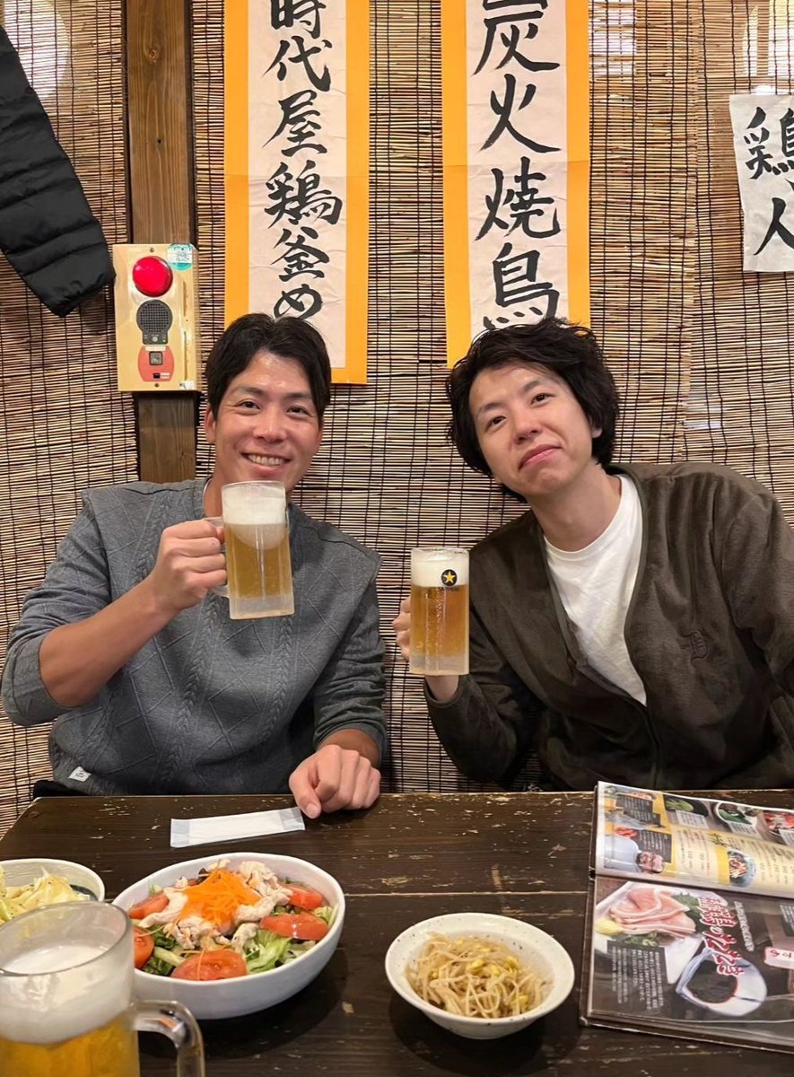 t_tsuji51's tweet image. お疲れ様でした🍻
#ニッポンの社長 #お笑いの日 #キングオブコント #審査員さんの好み