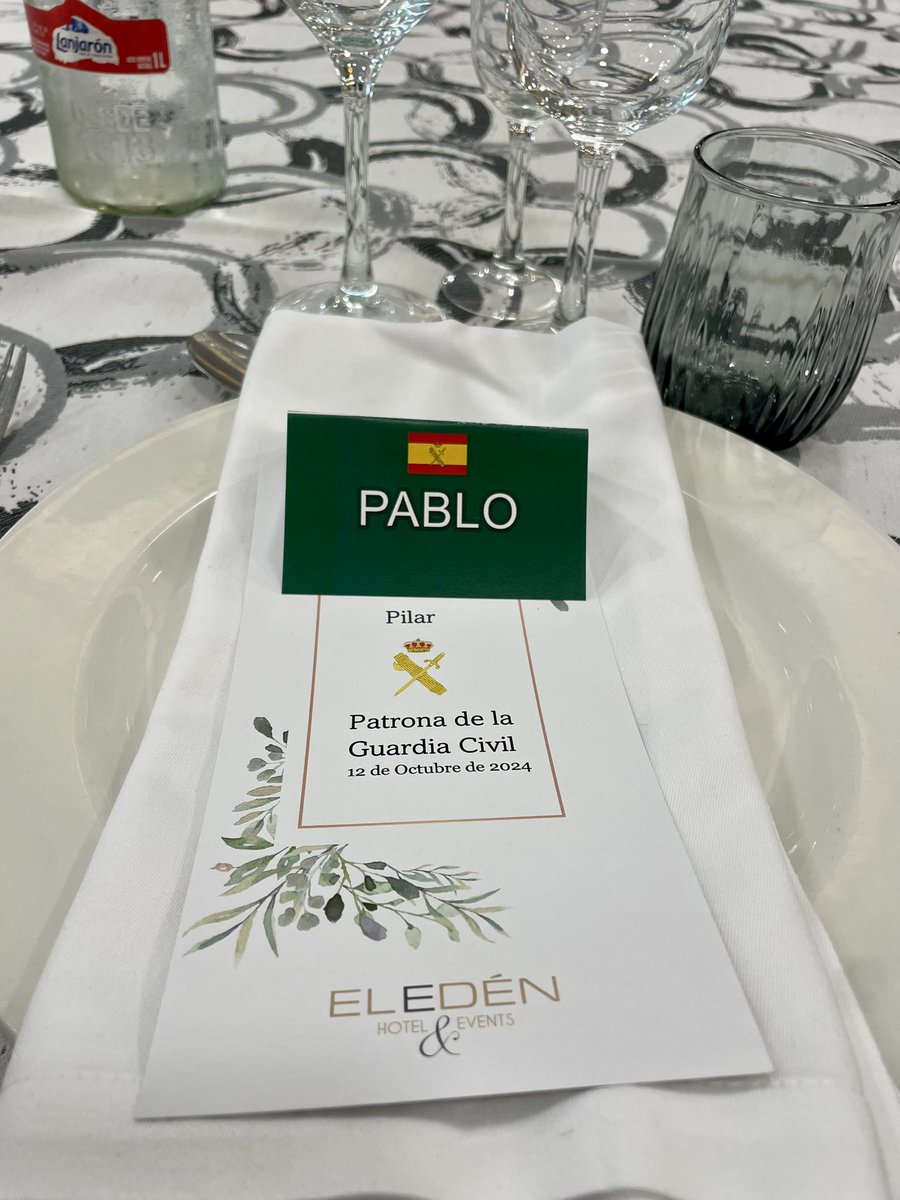 viva españa, viva el rey, viva el orden y la ley🇪🇸