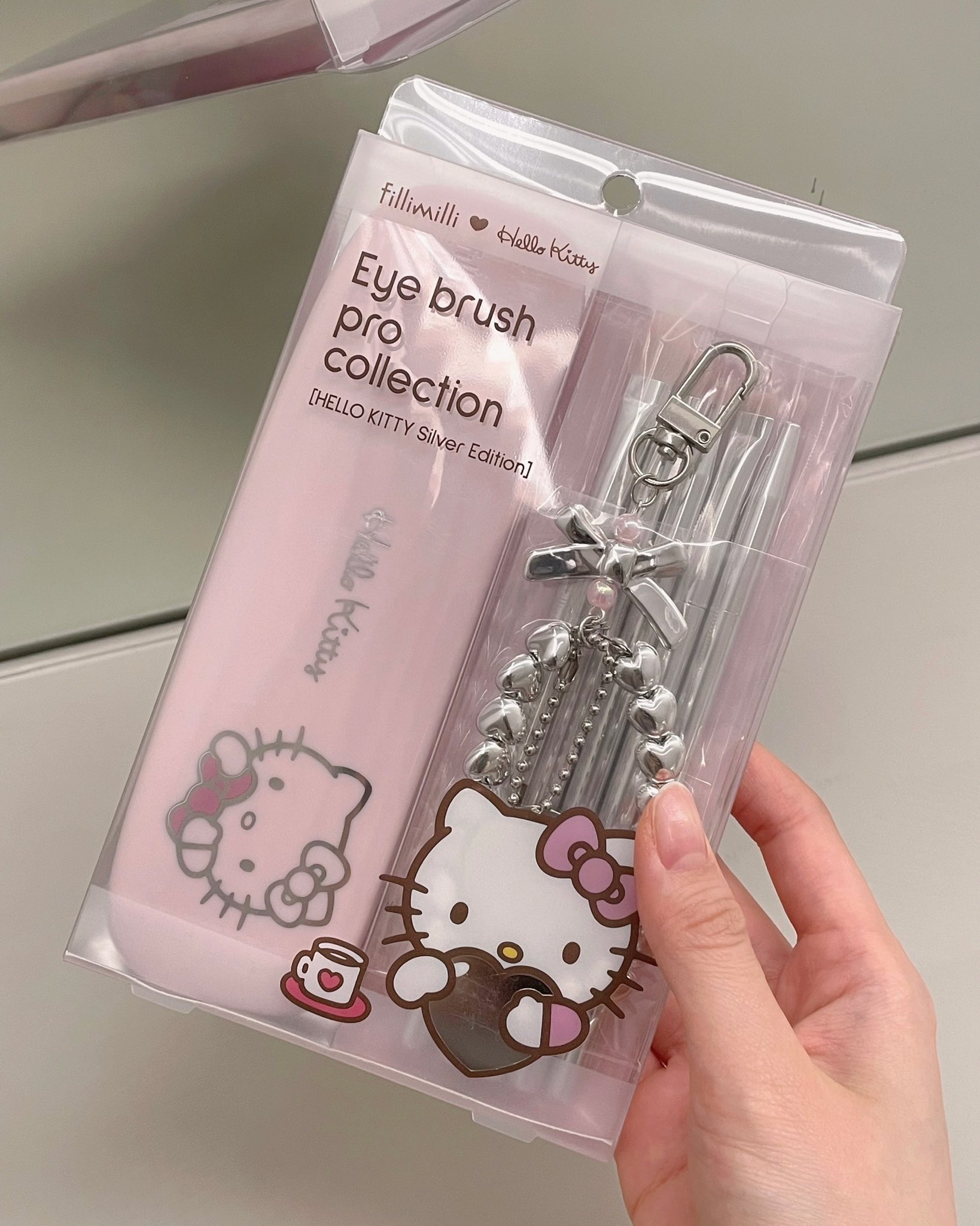 韓国限定 ダイソー DAISO サンリオ ハローキティ A5ノート 2冊セット