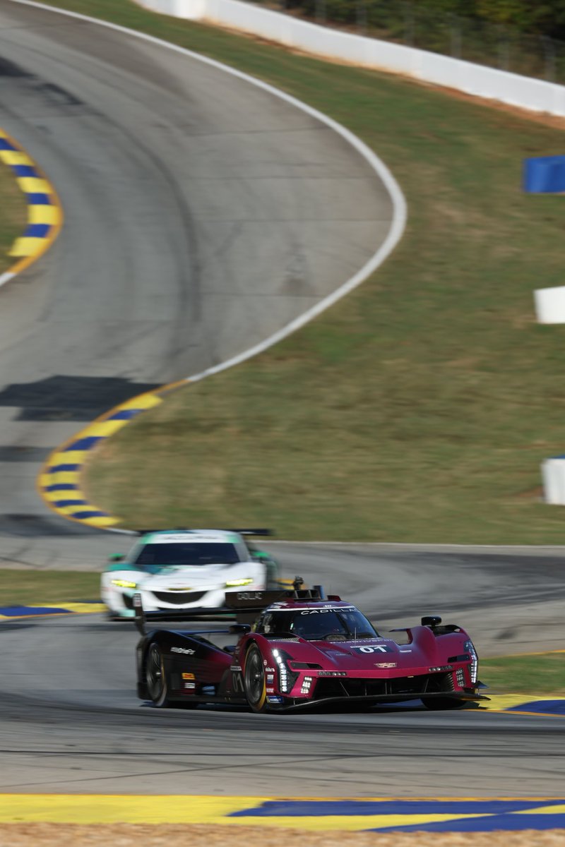 CGRTeams's tweet image. Race day for the 27th Annual #PetitLeMans 🙌 

Watch live on NBC 12-3p ET, with full coverage of the 10 hour race on Peacock. USA will host the final hours from 6-10:30p ET. 

#BeIconic #CadillacRacing #WeDriveFor