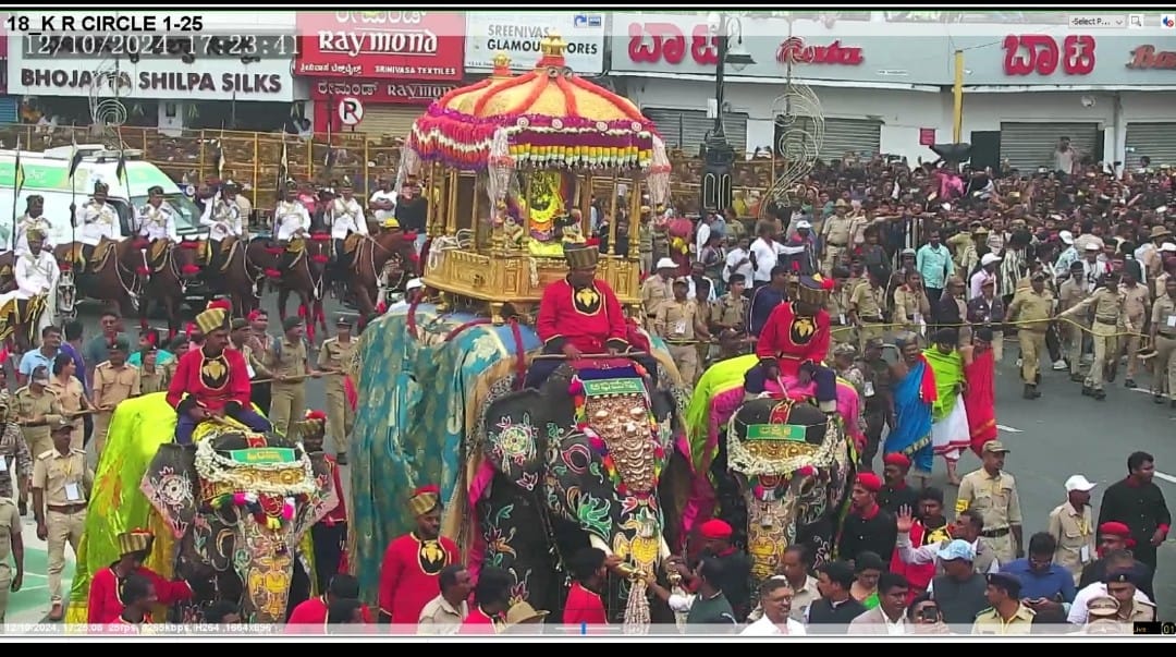 Kiran_gowdru18's tweet photo. #MysuruDasara2024 #musuru #mandya https://t.co/15D0WHjifx