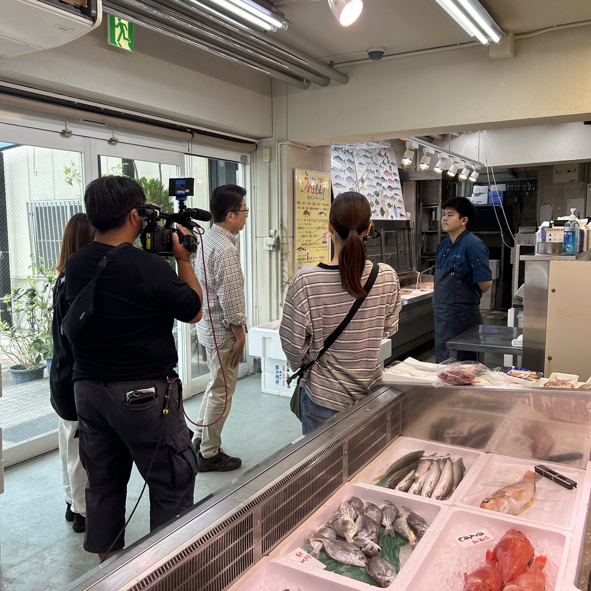 uotoyo's tweet photo. 東海テレビのスイッチさんが取材に来てくださいました📺オンエアは10／22(火)で、番組内で４分ほど紹介されます😊二代目にクローズアップです✨ご覧いただけたらうれしいです❗️ https://t.co/mhywS8TMqN