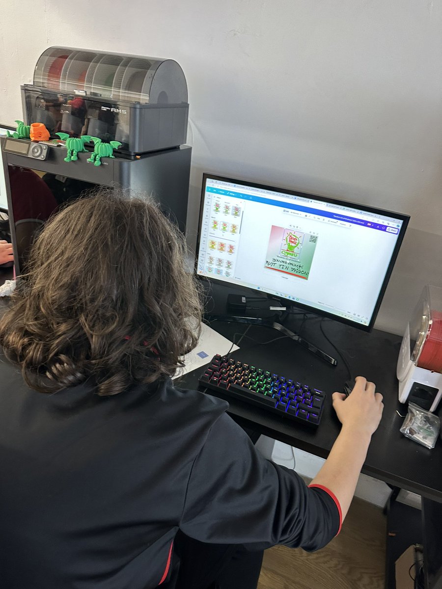 YouthShedzCymru's tweet image. Creating and doing good for their community 😊❤️ 

#prosocialidentity #belonging #purpose