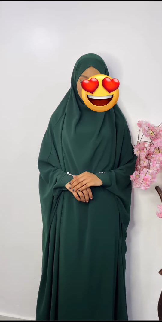 MysteryTima's tweet image. My 4 slides this Saturday🥰#modesty#hijab. But have you seen my client’s order?🌚