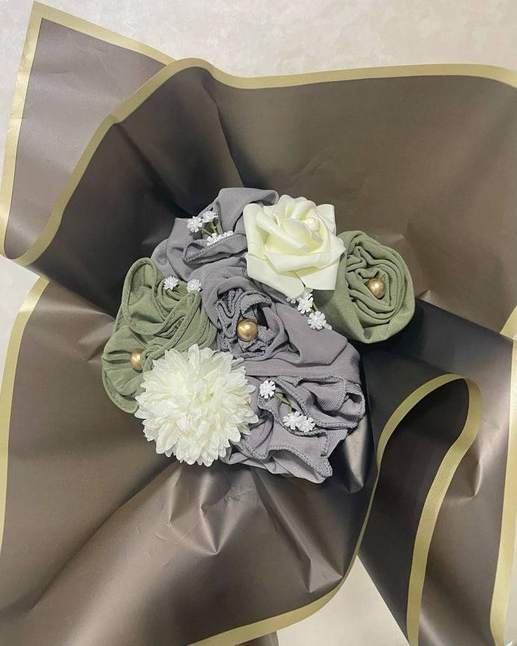 MysteryTima's tweet image. My 4 slides this Saturday🥰#modesty#hijab. But have you seen my client’s order?🌚