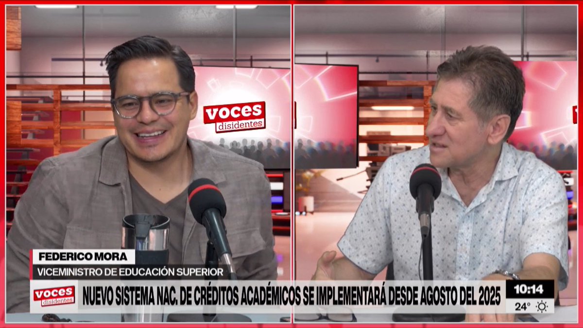 780AM's tweet photo. #VocesDisidentes🧑🏻‍🎓| Nos acompaña en estudios el viceministro de Educación Superior, Federico Mora.

🎙️Hablamos con él sobre el nuevo Sistema Nacional de Créditos Académicos. Desde agosto del 2025, los nuevos estudiantes podrán elegir sus asignaturas. 

#780AM @Megatv_py https://t.co/9pjVGuIe8S