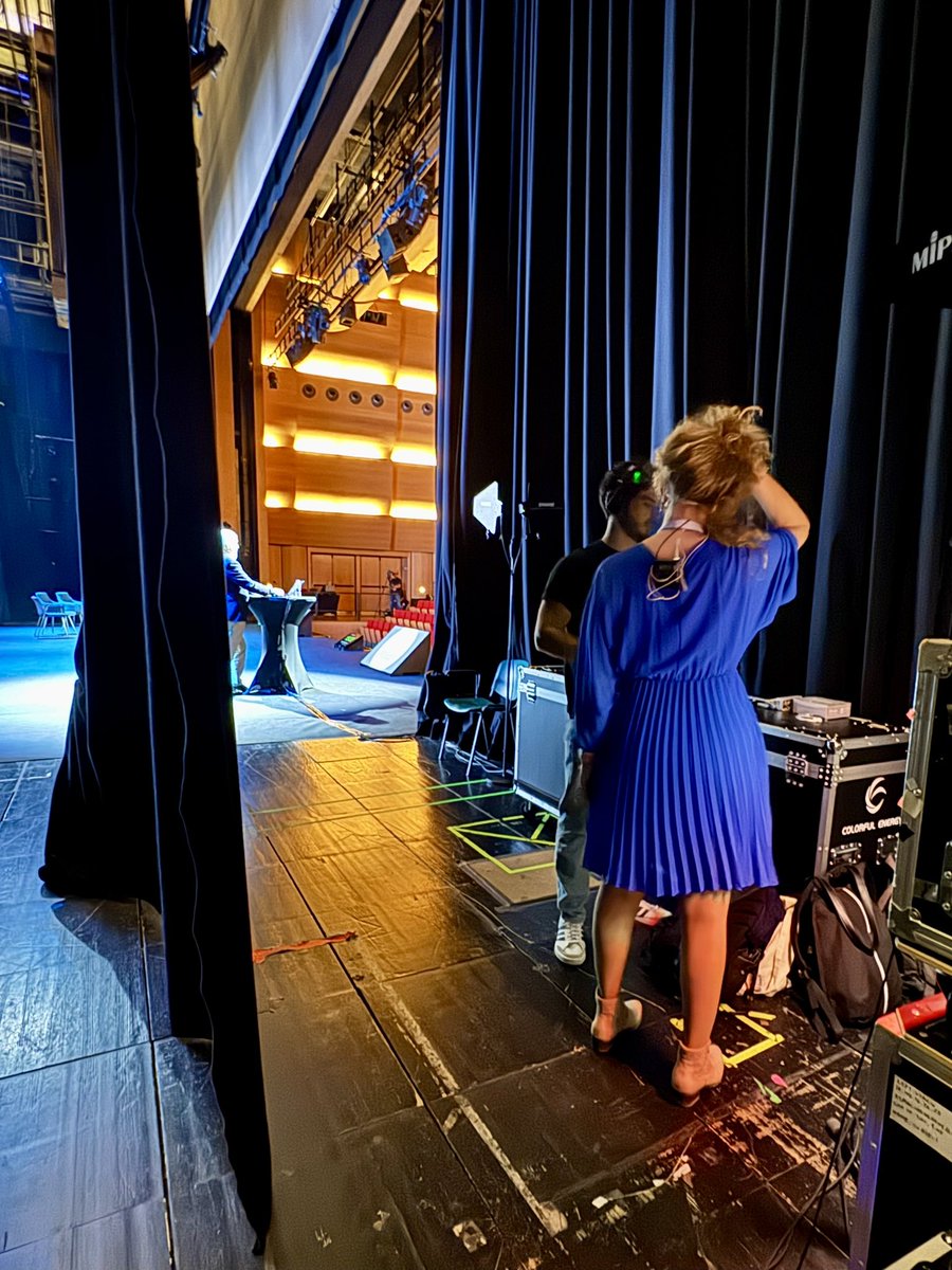 The backstage setup absolutely beats all previous #ICLAF conferences thus far. Without spoiling the coming session, the backstage area is quite illustrious!! And fun. <a href="/EU_IPFF/">EU-PFF</a> <a href="/TodayIpf/">IPF Today</a> <a href="/PittDeptofMed/">PittDeptofMed</a>
