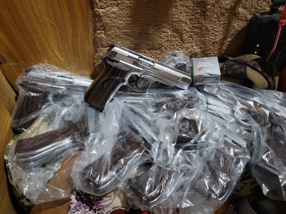 مسدسات تركي فالكون جداد تاكل ذخيره نص 

بأسعد مناسب 

للتوصل 775651903