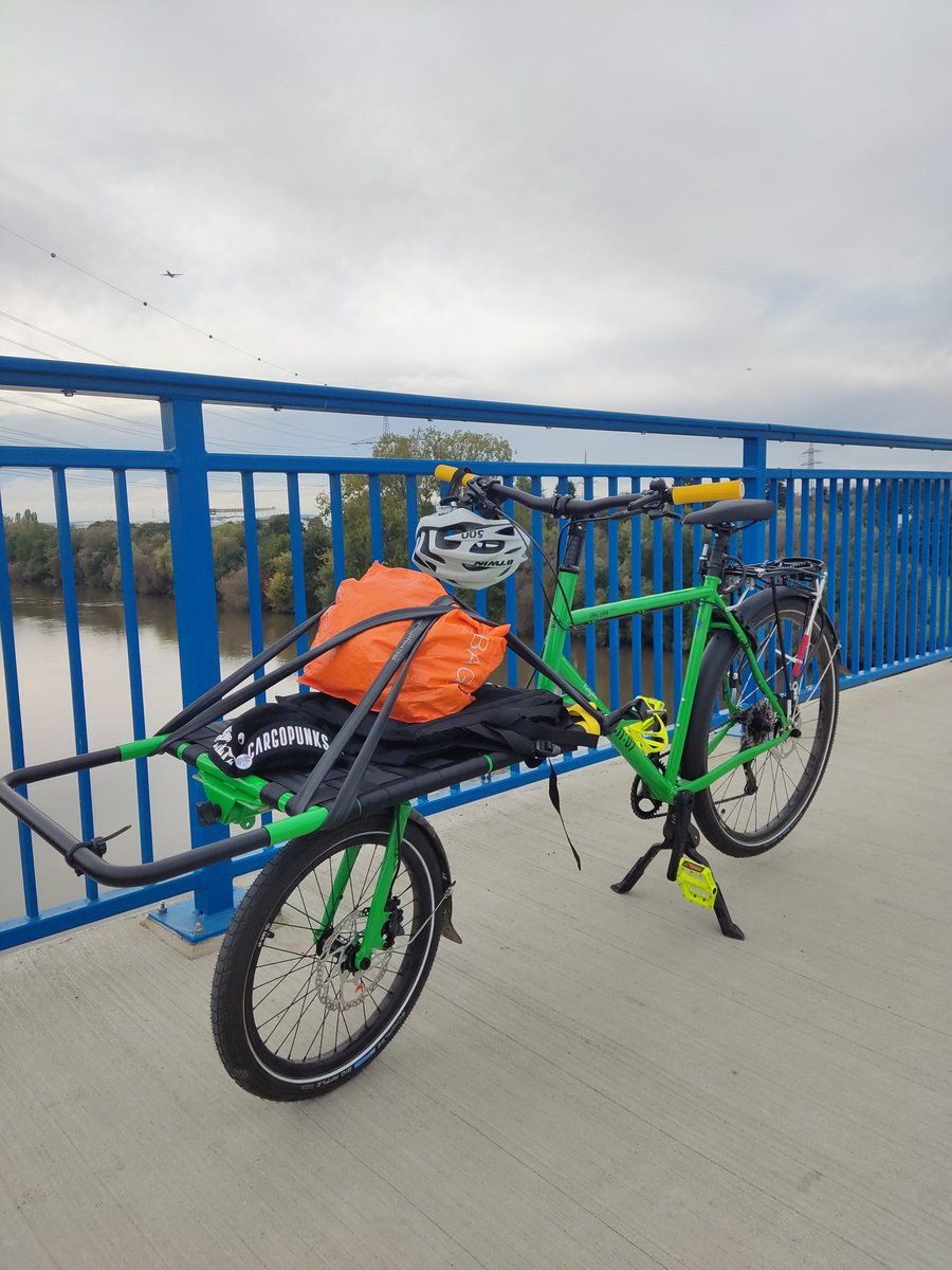 Sebastian (@winguru_it) on Twitter photo Was gibt's schöneres?
#cargobikelover #ten07 #cargopunks #cyclepunks <a href="/CyclepunksC/">cyclepunks.cc</a> <a href="/cargovelo_de/">cargovelo Lastenradzentrum</a> Was gibt's schöneres?
#cargobikelover #ten07 #cargopunks #cyclepunks <a href="/CyclepunksC/">cyclepunks.cc</a> <a href="/cargovelo_de/">cargovelo Lastenradzentrum</a>