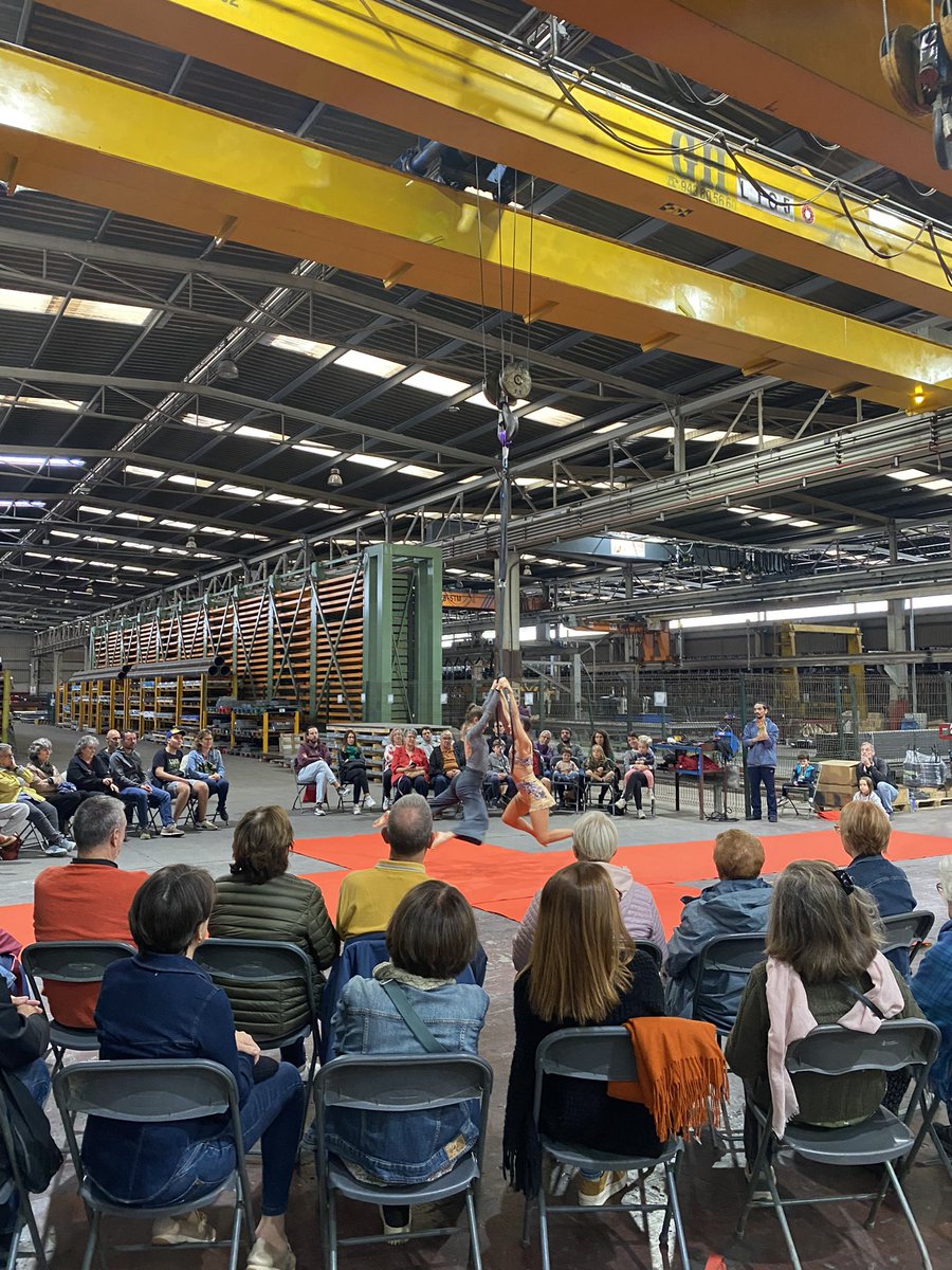 Doncs si, al NYS Polígon Arts també fem circ contemporani dins la nau espectacular de l’empresa Manxa Ferros. 
Un dissabte impecable.
#nys
#castellbisbal