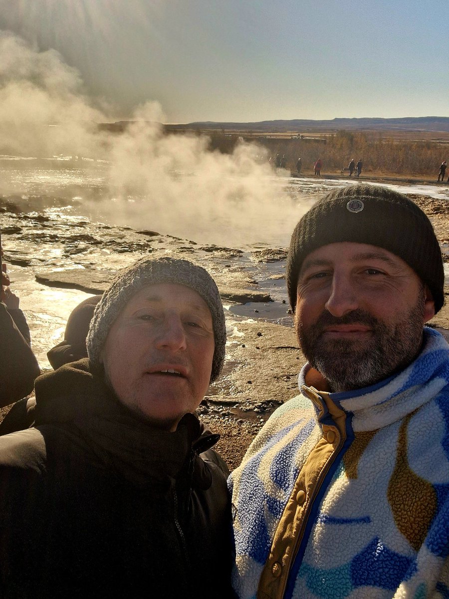 Went on a bus trip to see a Geyser and I found one <a href="/elwynjones63/">Elwyn Jones 🏴󠁧󠁢󠁷󠁬󠁳󠁿</a>