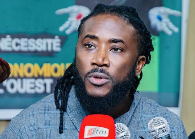 Elie Kamano : ‘’Je ne serai jamais l’ami de l’ennemi de mon peuple’’ visionguinee.info/elie-kamano-je… #Kibaro #SaturdayVAR