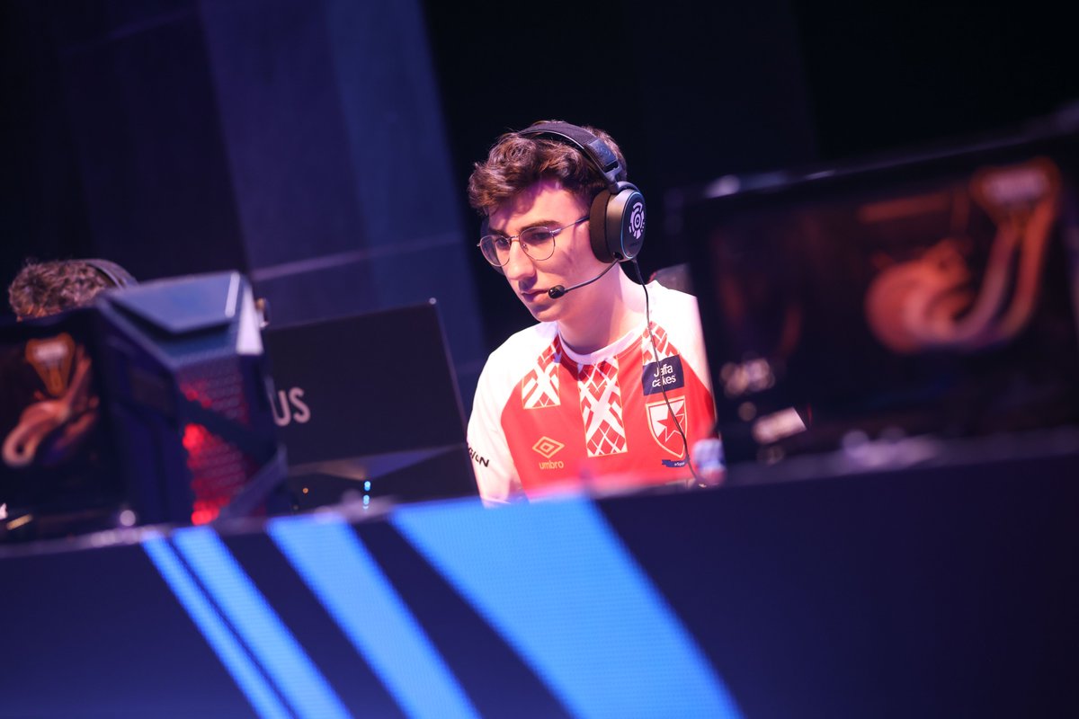D4SH (@d4sh_lol) on Twitter photo Hey everyone,
I'm LFT for 2025. This last year has been by far the most rewarding in my career, especially in terms of personal growth, so I'm really hyped for the next chapter!
- EBL Champion🏆
- 3x EMEA Masters appearances
- 2x LPLOL Finals🥈
Contact me or <a href="/n8laprade/">Nathan Laprade</a> Hey everyone,
I'm LFT for 2025. This last year has been by far the most rewarding in my career, especially in terms of personal growth, so I'm really hyped for the next chapter!
- EBL Champion🏆
- 3x EMEA Masters appearances
- 2x LPLOL Finals🥈
Contact me or <a href="/n8laprade/">Nathan Laprade</a>