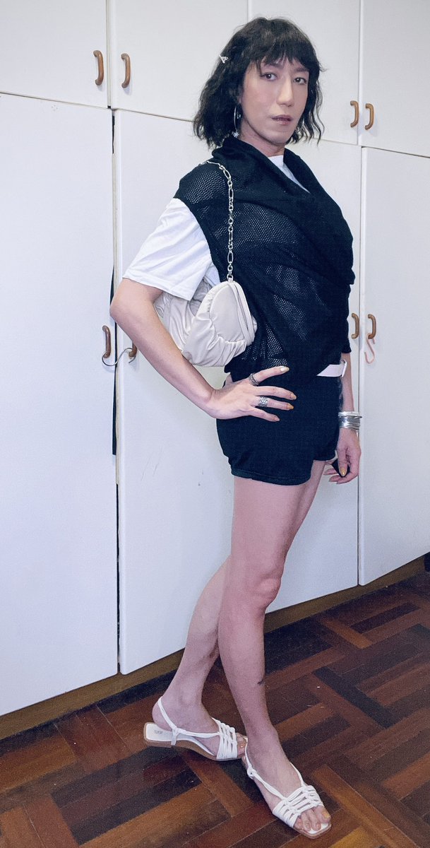 iamlisayang's tweet photo. 最近只想穿背心
#楊麗莎 #LisaYang #transgender #跨性別 #MTF #熟女 #MILF #LGBTQIA
#跨性別我驕傲 https://t.co/BciSJUXcPh