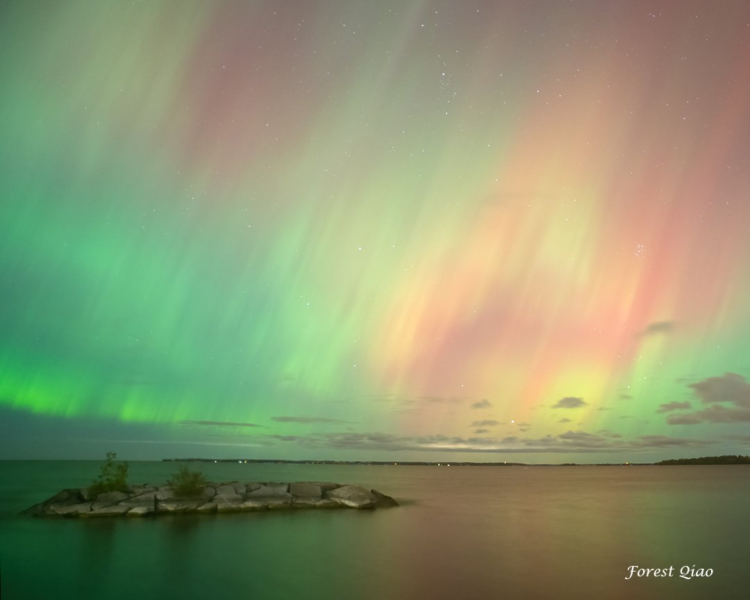 forestqiao's tweet photo. Northern light on Thursday.  #auroraborealis #ontario #canada https://t.co/2zzOtYuKVU