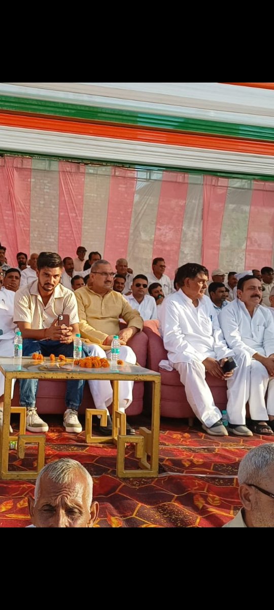 Sarpanch_RLD's tweet photo. आज कुचेसर रोड, चौपला, जिला हापुड़ में, महात्मा गंगा दास जी की स्मृति में आयोजित दंगल प्रतियोगिता में राष्ट्रीय लोकदल के राष्ट्रीय अध्यक्ष केंद्रीय राज्य मंत्री माननीय चौधरी जयंत सिंह जी के साथ सम्मिलित होने का मौका मिला। 
@jayantrld @jayant_team @RLDparty https://t.co/a19LovJy1Q