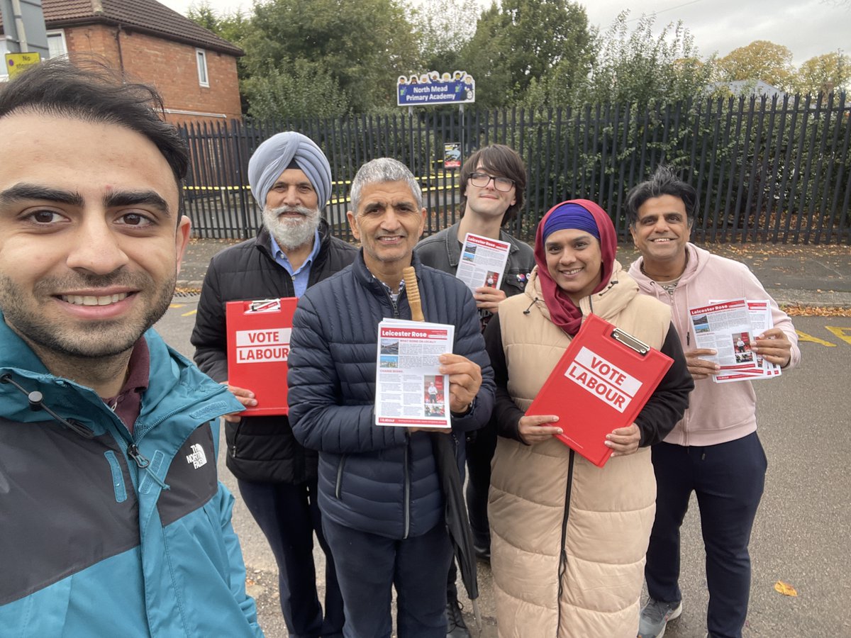 LeiceastCLP's tweet photo. Some of the Leicester East team were out in Troon this morning on national campaign weekend with our hardworking local councillor to speak to residents about local issues.

New casework taken on, and the latest local newsletter delivered 🌹 https://t.co/GtQDYWMxHG