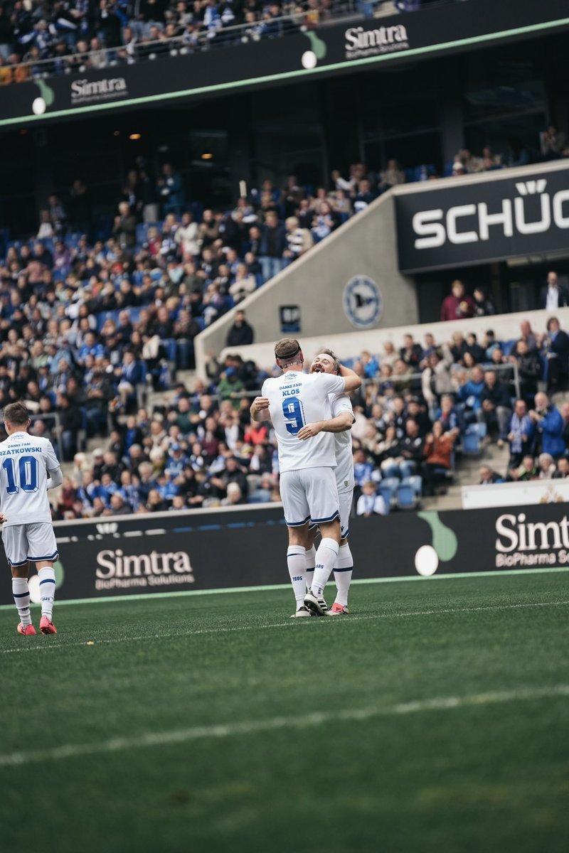 arminia's tweet image. Fabi macht das Erste Tor - Montez legt für Bundesliga &amp;amp; Friends nach! 🤩🤩

#immerdabei