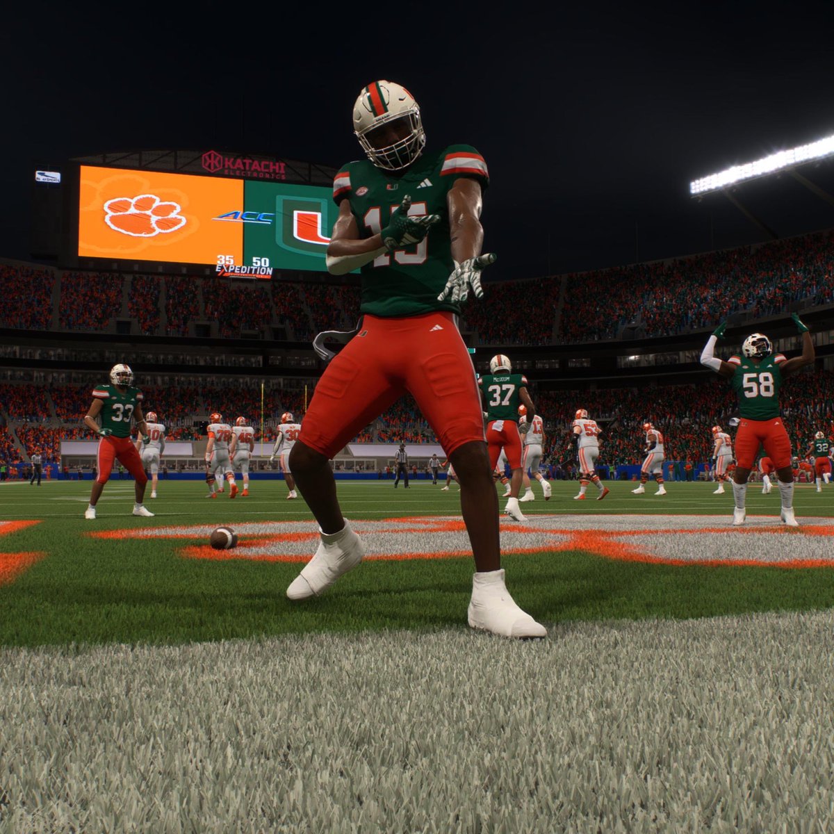 Miami Hurricanes tweet media