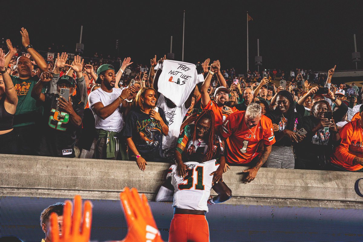 Miami Hurricanes tweet media