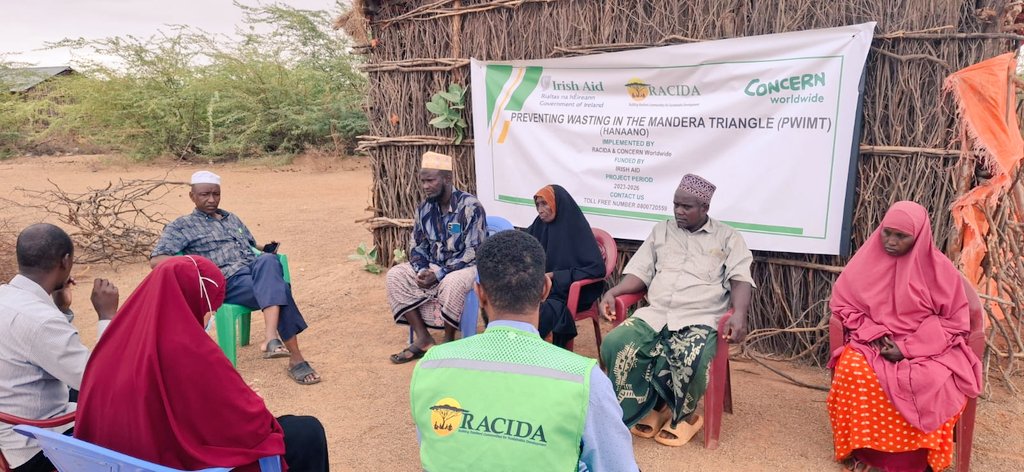 RACIDA_Ngo's tweet image. Triggering is key in Community-Led Total Sanitation (#CLTS), motivating communities to eliminate #OpenDefecation through self-driven change. Involves mapping defecation sites, the #WalkofShame to confront #UnsanitaryPractices, and demonstrating how fecal matter contaminates food