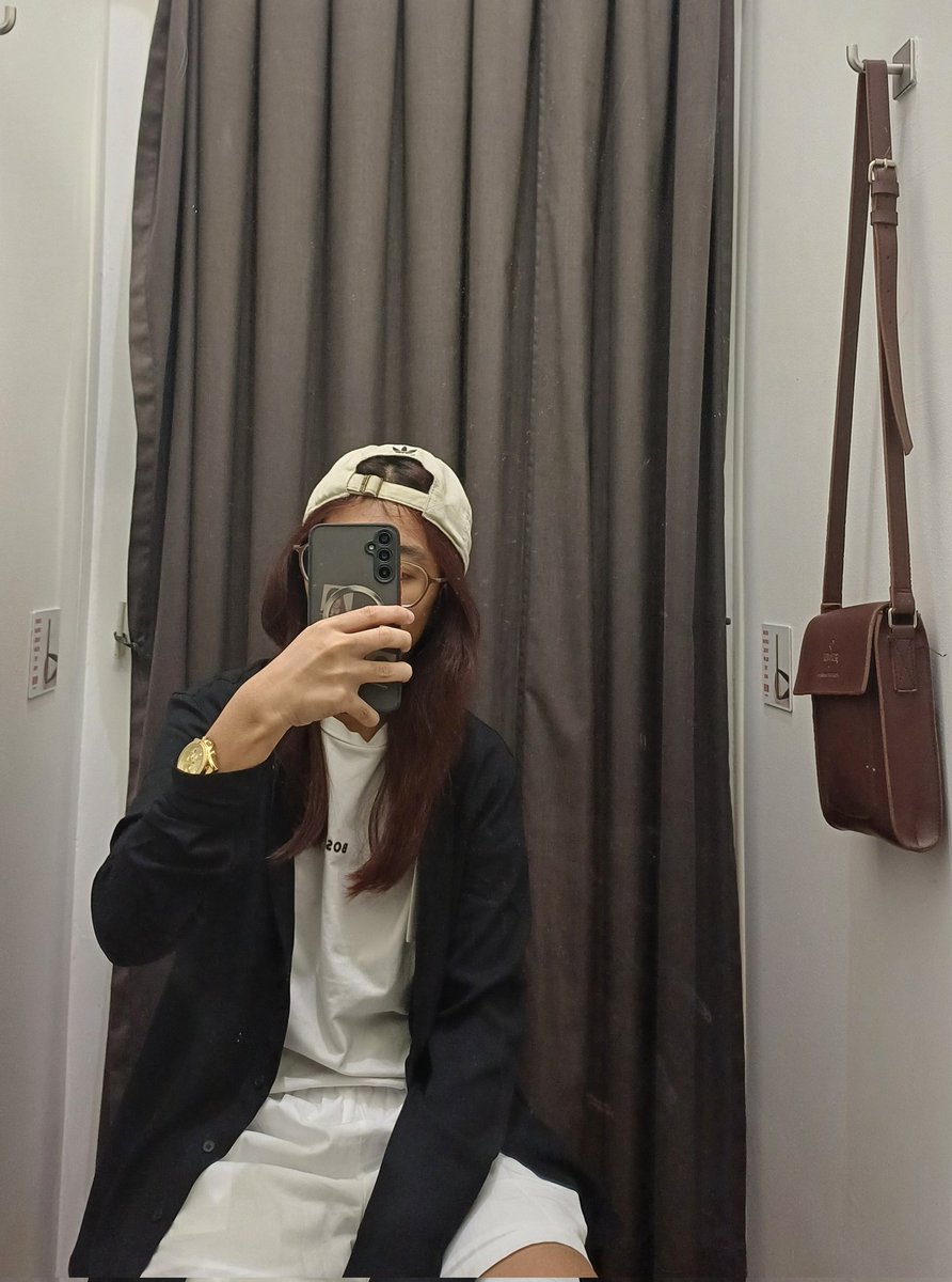 hiiijho's tweet image. Taeyeon, Seulgi, and Jhoanna snapback 🔥

Mga bias ko yan 👌

#Papi