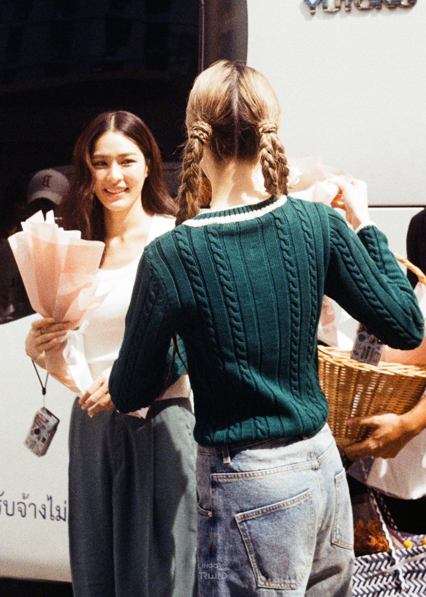 LingOrmTagTrend's tweet image. ไม่ต้องมีคำพูดมากมาย

GRAB GUIDE LINGORM 
#หลิงออมเที่ยวกับแกร็บ